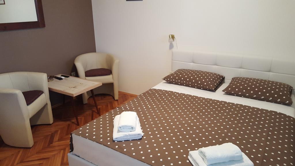 Apartments Ana+3 Sibenik Ngoại thất bức ảnh